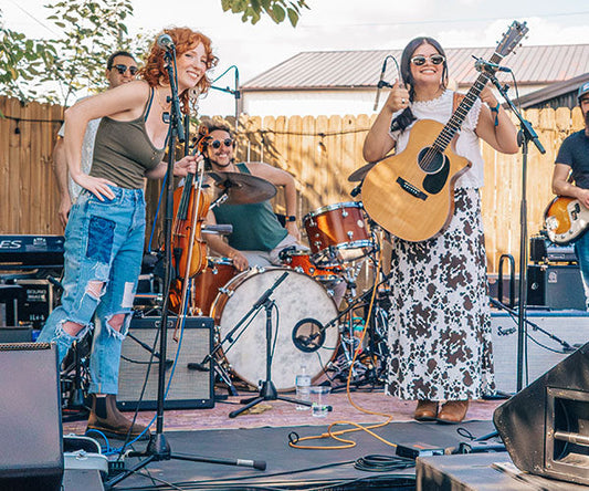 BRUNJO PERFORMS WITH NATALIE DEL CARMEN FOR AMERICANAFEST